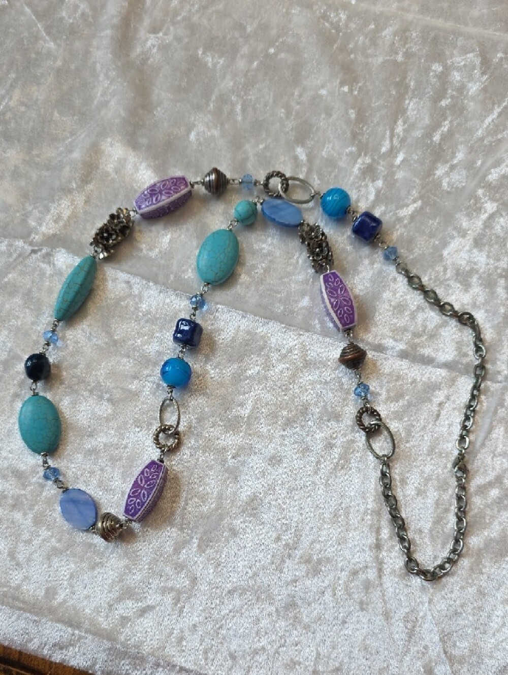 Premier Designs Blue Lagoon Turquoise, Purple & Blue Beaded Statement Necklace - Picture 5 of 6